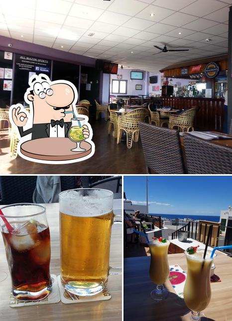 Las fotografías de bebida y interior en Restaurante The Purple Turtle