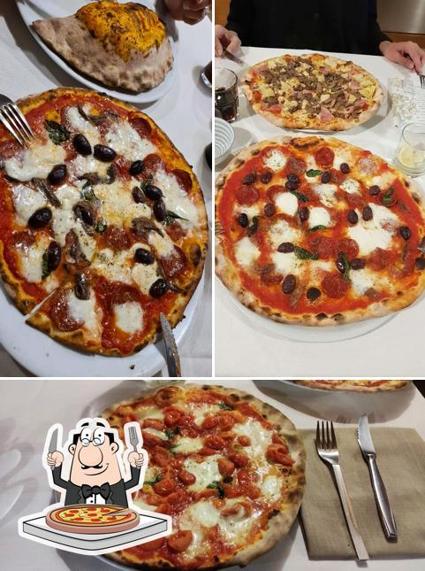 Prenditi una pizza a Pizzeria Tre Stelle