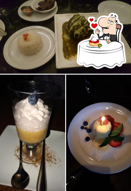 Piqueo's offers a selection of desserts