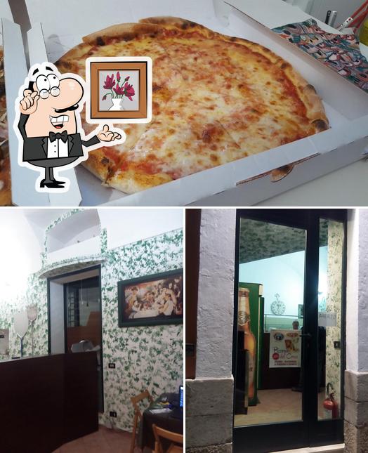 La photo de la intérieur et pizza de Pizzeria del Corso Ragusa’s