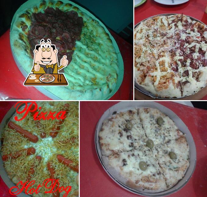 Peça diversos tipos de pizza