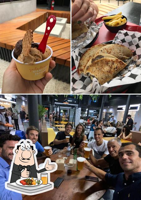 Comida em Cubo Cia Cervejeira - Bar do Mercado Paralelo