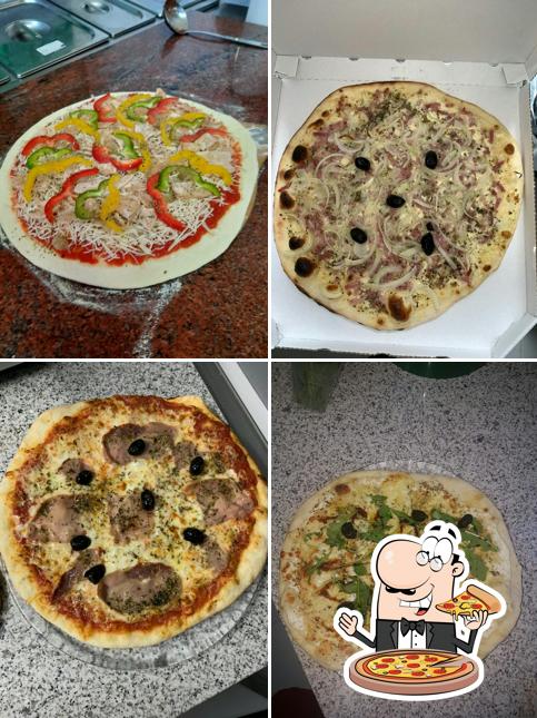 Pick pizza at Pizza rosa