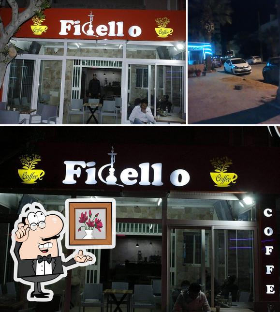 Voici la photo affichant la intérieur et nourriture sur Café Ficello