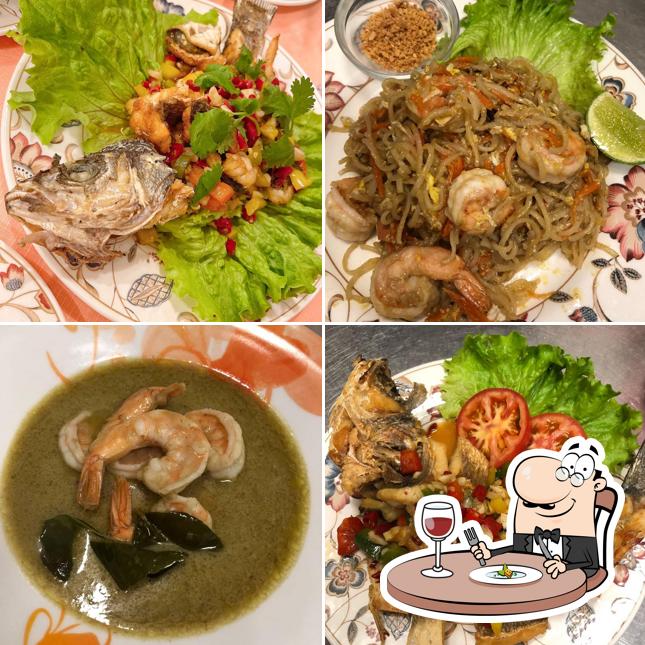 Cibo al Ristorante thailandese Knokkhan