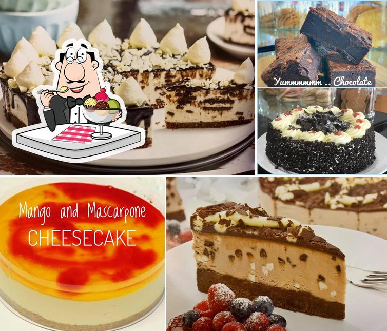 "Saltwater Cafe" предлагает разнообразный выбор десертов