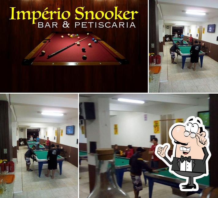 O interior do IMPERIO SNOOKER