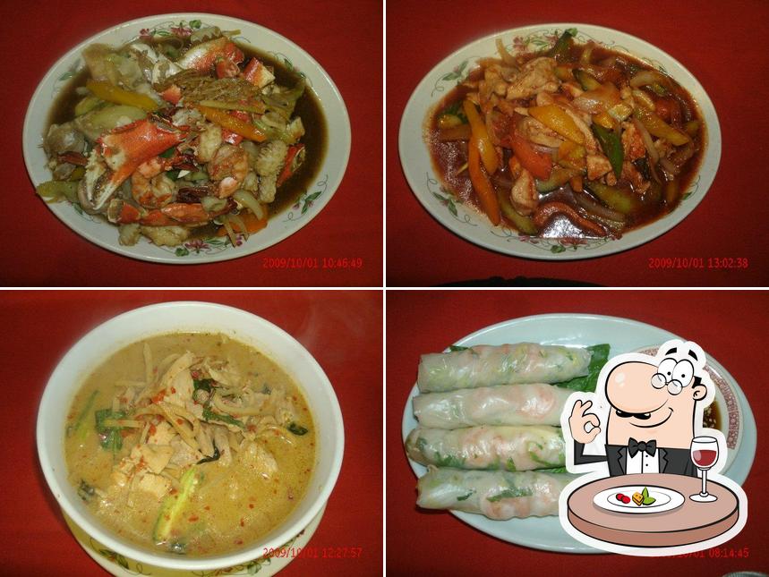 Food at Thai Town