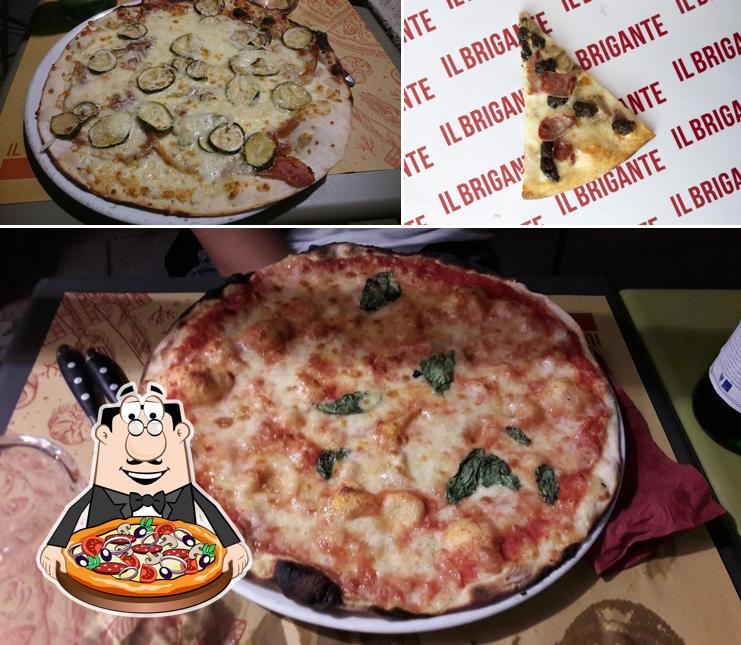 Scegli tra le svariate varianti di pizza