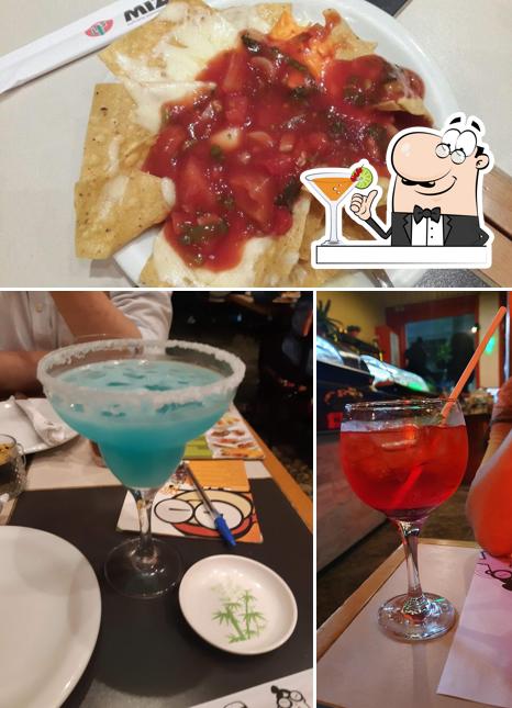Entre diversos coisas, bebida e comida podem ser encontrados no Mizu Japonês e Mexicano