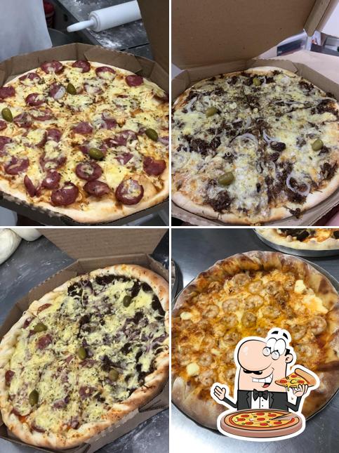 No Pizzaria Tropicana, Delivery, Potira Jurema, você pode desfrutar de pizza