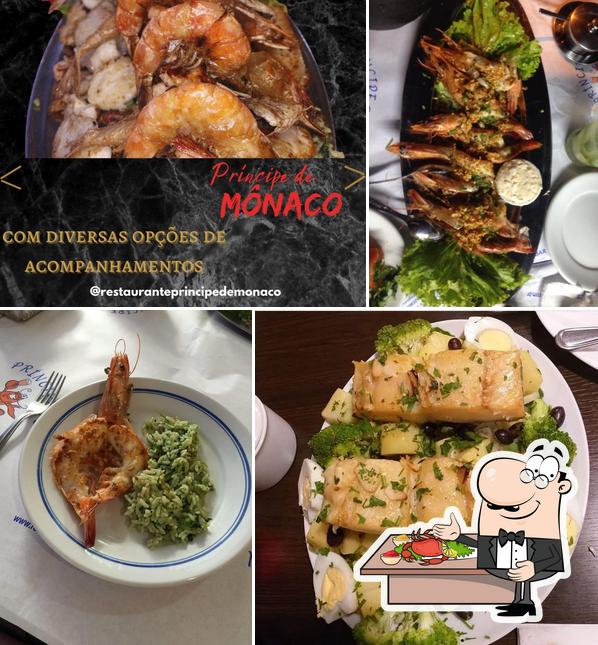 В "Restaurante Príncipe de Mônaco - (Copacabana)" вы можете попробовать различные блюда с морепродуктами