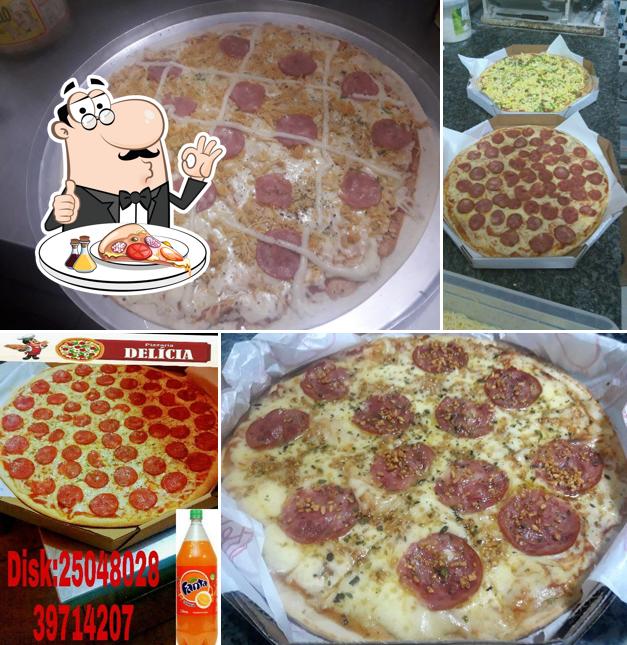 Peça pizza no Pizzaria Delícia