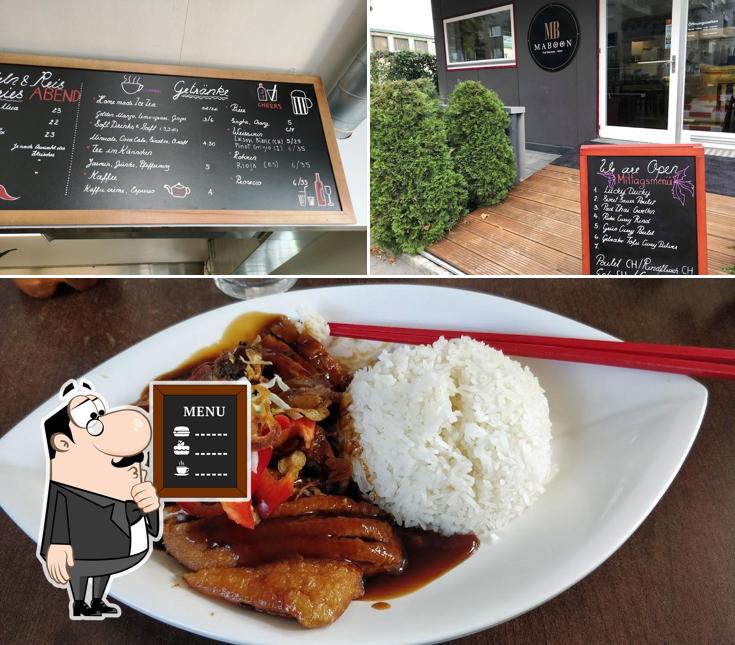 Dai un’occhiata alla immagine che raffigura la lavagna e cibo di Maboon Thai Restaurant & Take Away (Bitte nur TELEFONISCH WÄHREND Öfnnungszeiten reservieren, NICHT VIA GOOGLE!!!)