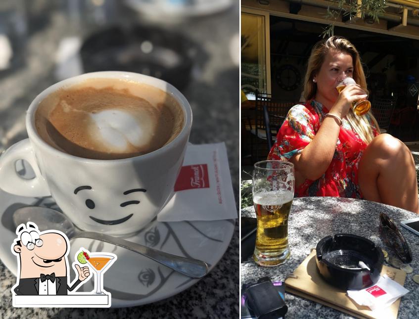 Goditi un drink a Caffe "Škverić" Biograd