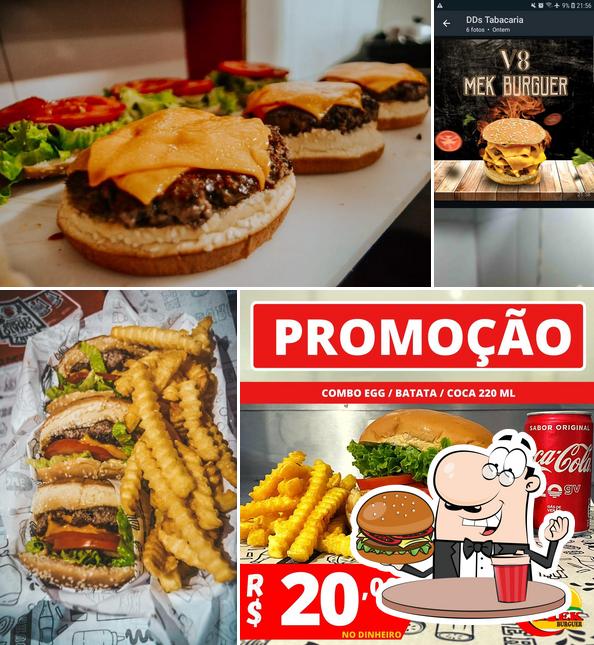 Experimente um hambúrguer no Lanches e Porções Mek Burguer