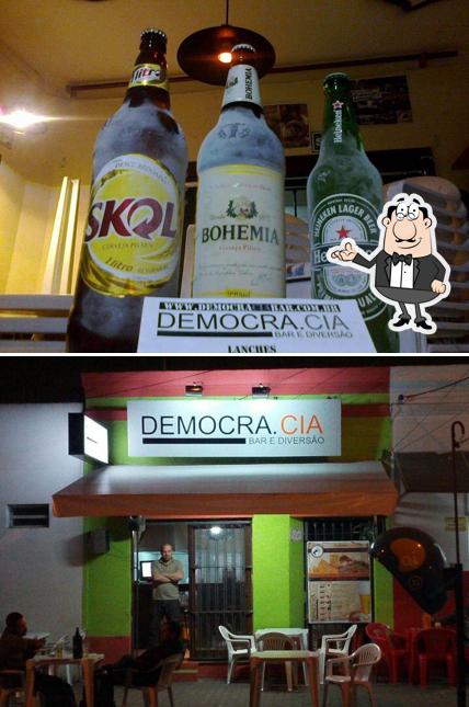 O interior do Democra.cia Bar e Diversão