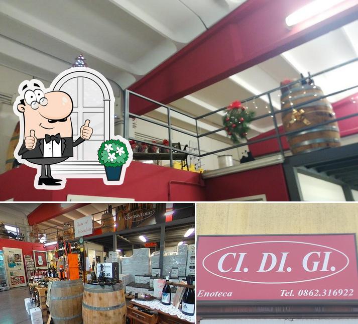 Gli esterni di Cantina Tollo Enoteca Ci.di.gi