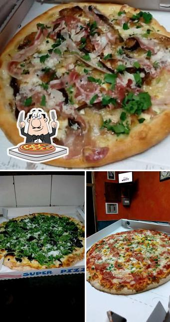 Scegli tra le svariate varianti di pizza