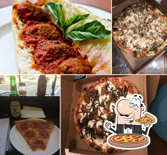 Pick pizza at il Panino Cafe and Grill
