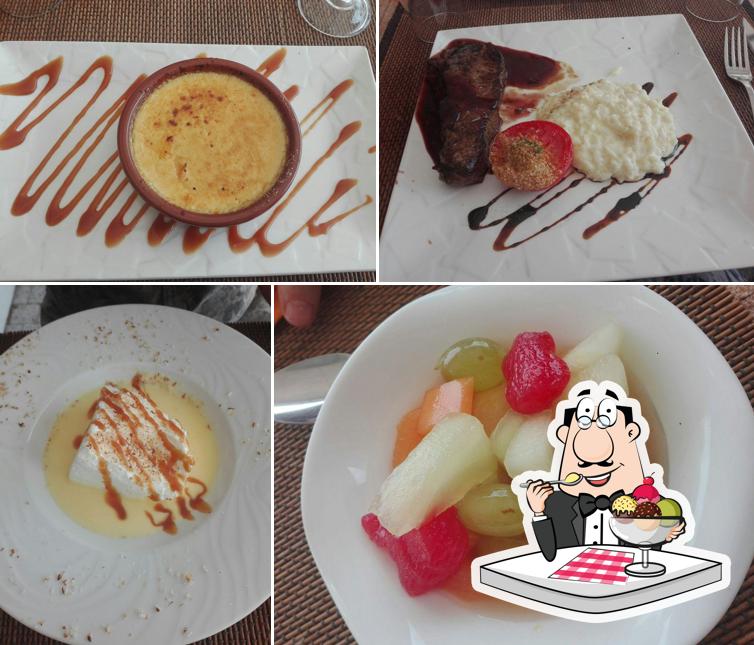 LE FRANCAIS Bar Bistrot Restaurant provides a variety of desserts