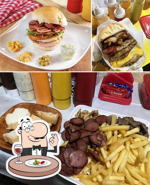 Comida em Burguêro hamburgueria e petiscaria