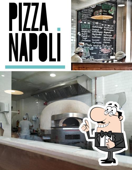 Here's a picture of Pizza Napoli
