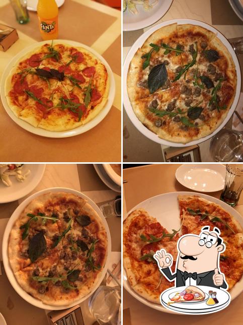Probiert eine Pizza bei Дом TESTA