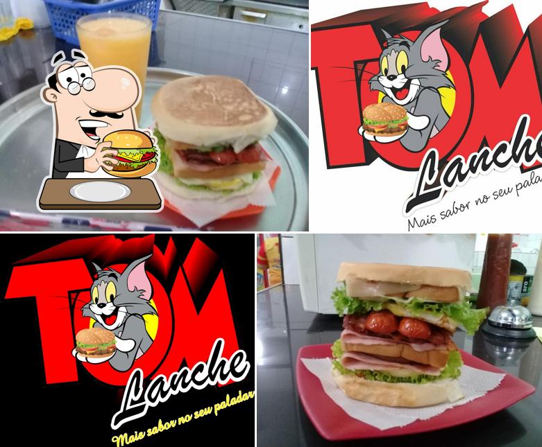 Experimente um hambúrguer no Tom Lanche