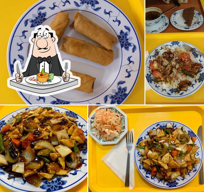Food at JinManLou Kínai Gyorsétterem