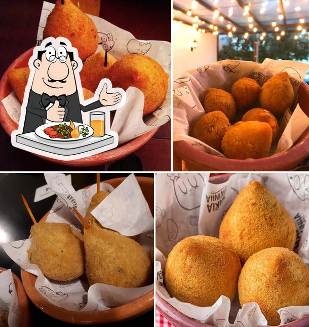 Platos en Titia Avó Maria Coxinha