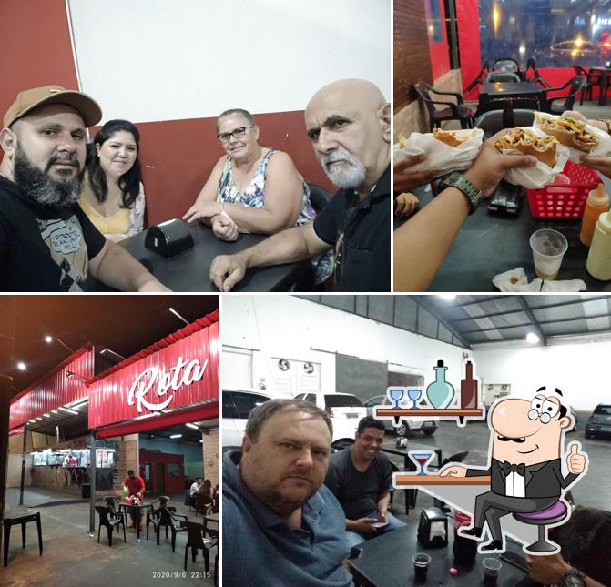 Veja imagens do interior do Rota Lanches