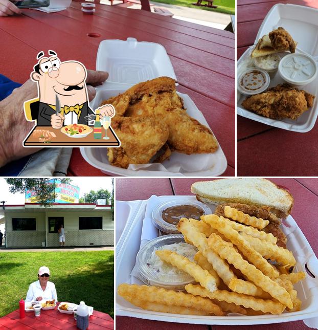 Fried chicken at Hager Heights Drive-In