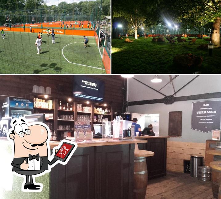 Voici la photo représentant la extérieur et comptoir de bar sur UrbanSoccer Meudon