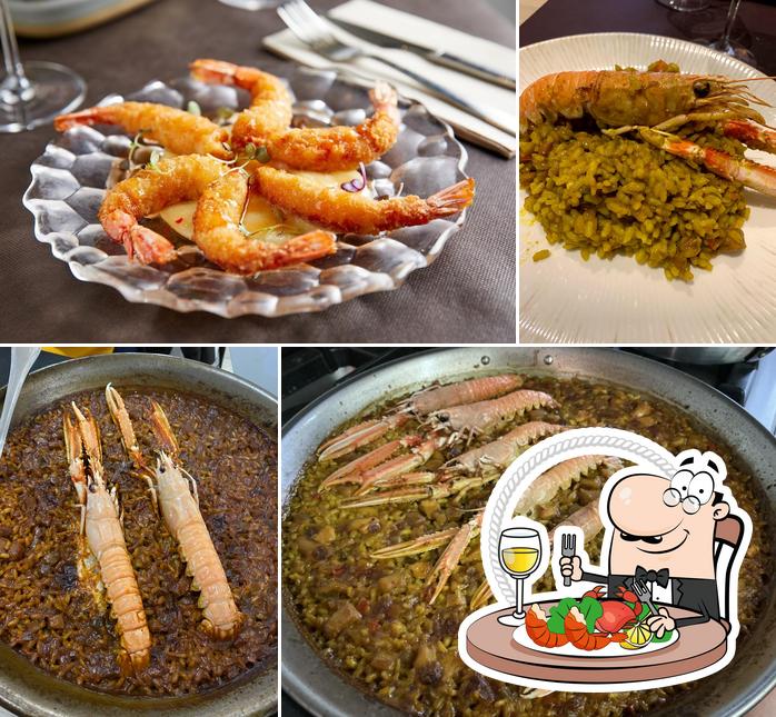 Get seafood at Restaurant L'Àpat del Prat