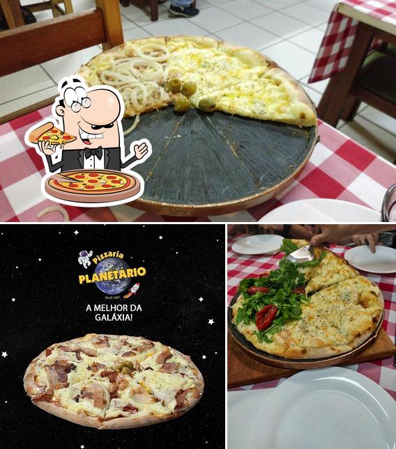 No Pizzaria Planetário - Mogi Guaçu, você pode provar pizza