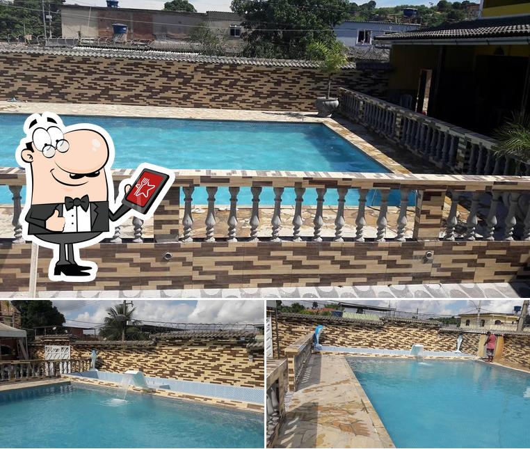 Veja imagens do exterior do Piscina Weber Bar