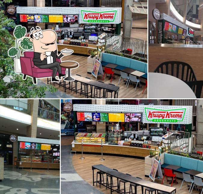 El interior de Krispy Kreme