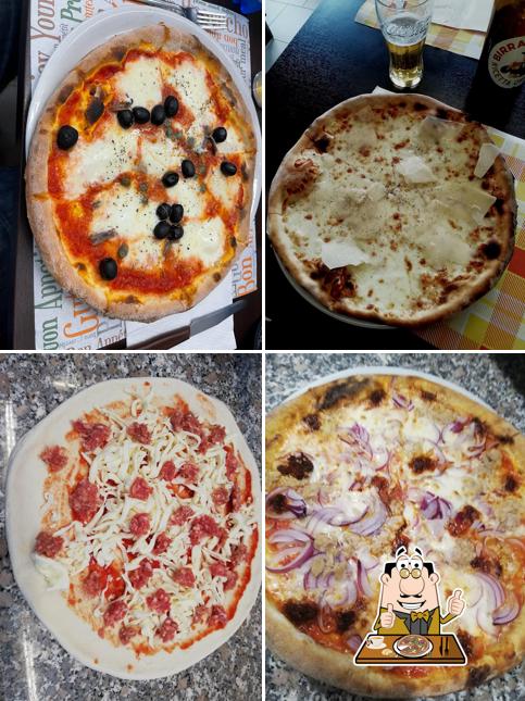 Scegli tra le svariate varianti di pizza