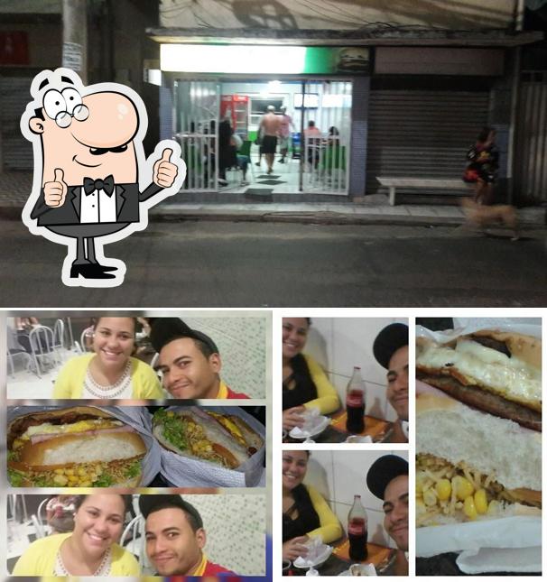 See the photo of WE Lanches