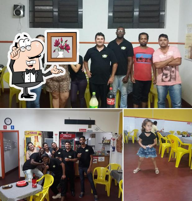 O interior do ALE LANCHES Uberlândia