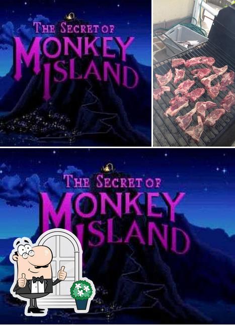 La immagine di esterno e cibo da Monkey Island