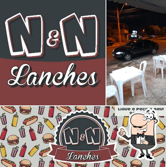 O interior do N&N Lanches