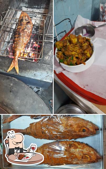 Pick meat dishes at Delhi Darbar