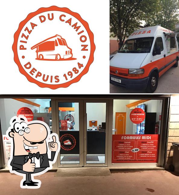 Regarder l'image de Pizza du camion