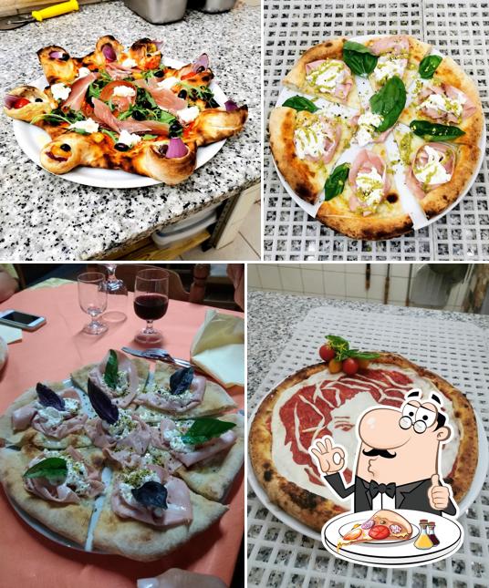 A La Cascina Ristorante Pizzeria di Crigna Domenico, puoi provare una bella pizza