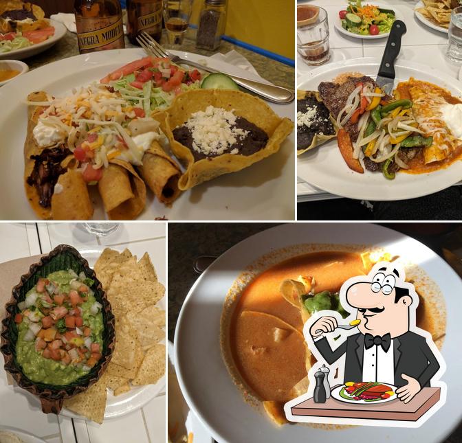 Meals at La Mexicana