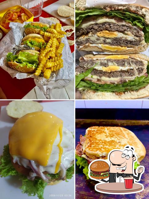 Delicie-se com um hambúrguer no Lanches e Porções Mek Burguer