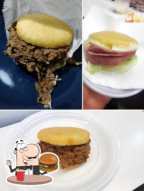 Prenditi un hamburger a Sabor Latino