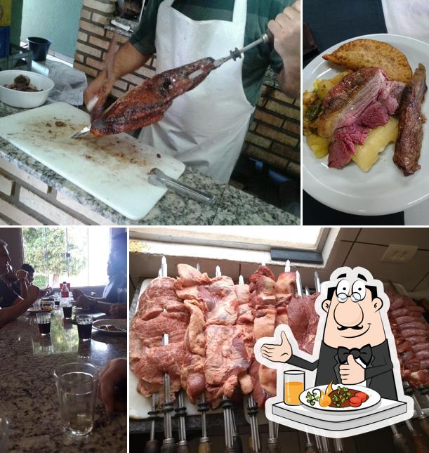 Comida em Panela de Ferro - Churrascaria e Restaurante